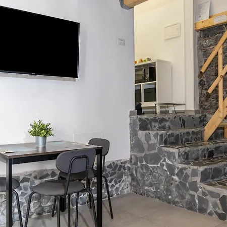 Apartment F&m House